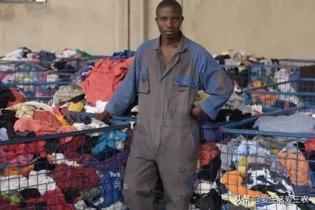旧衣服怎么回收可以卖到哪里？卖价多少钱一吨？一文说清